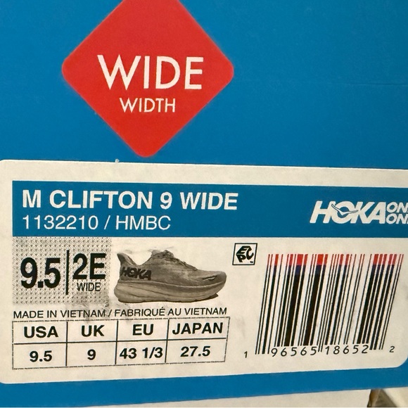 Hoka men's Clifton 9, size 9.5 wide
Worn only twice - Picture 2 of 5